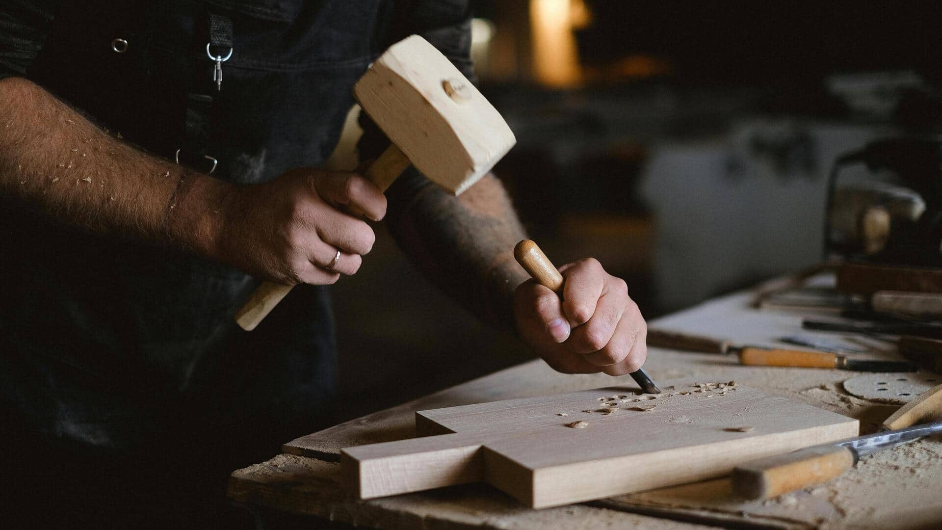 लकड़ी से बनाए जा सकते हैं ये 5 सुंदर सजावट के सामान, आसान है तरीका