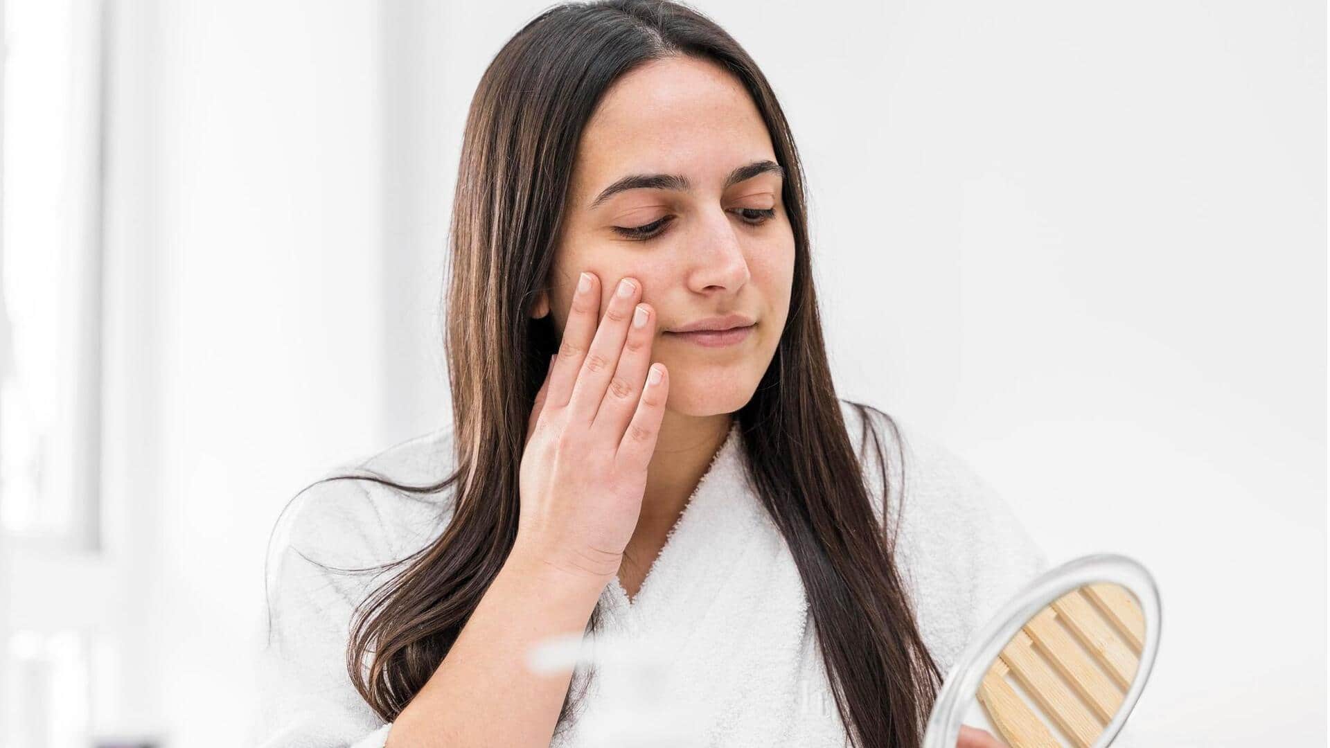 देर तक AC वाले कमरे में रहने से त्वचा होती है बेजान, पड़ता है ये असर