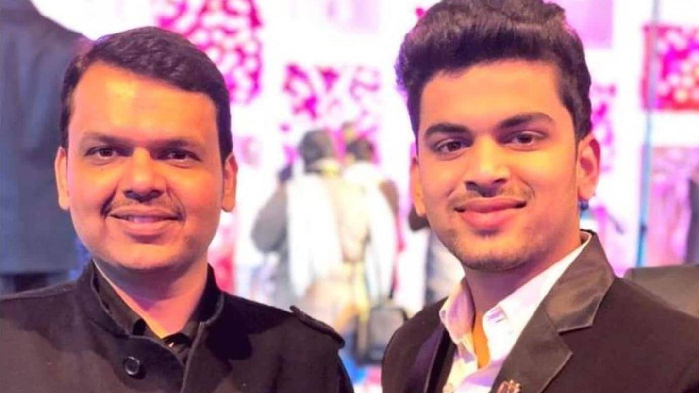तन्मय है दूर का रिश्तेदार है- फडनवीस तन्मय है दूर का रिश्तेदार है- फडनवीस