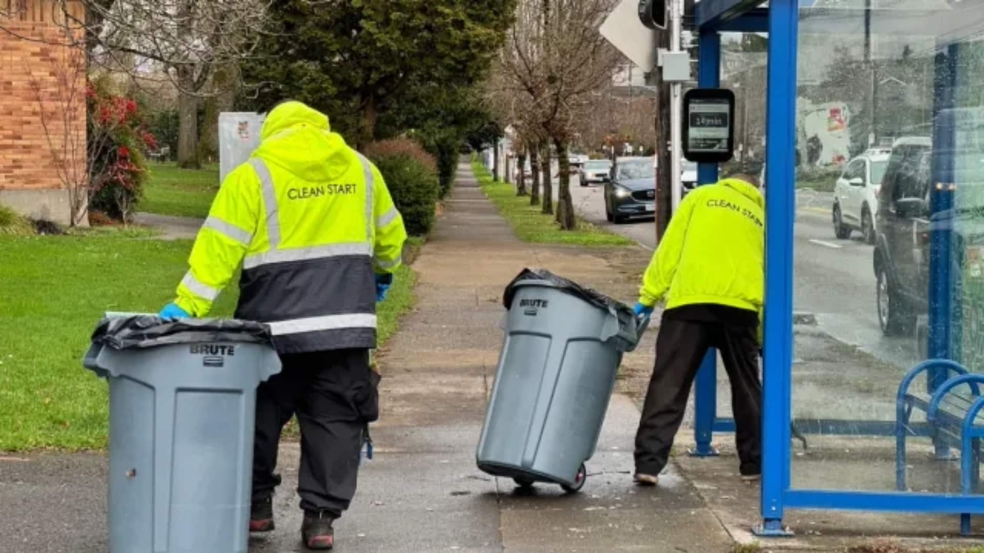भारतीय सॉफ्टवेयर इंजीनियर अब रूस में कर रहा सड़कों की सफाई, जानिए कितना कमा रहा 