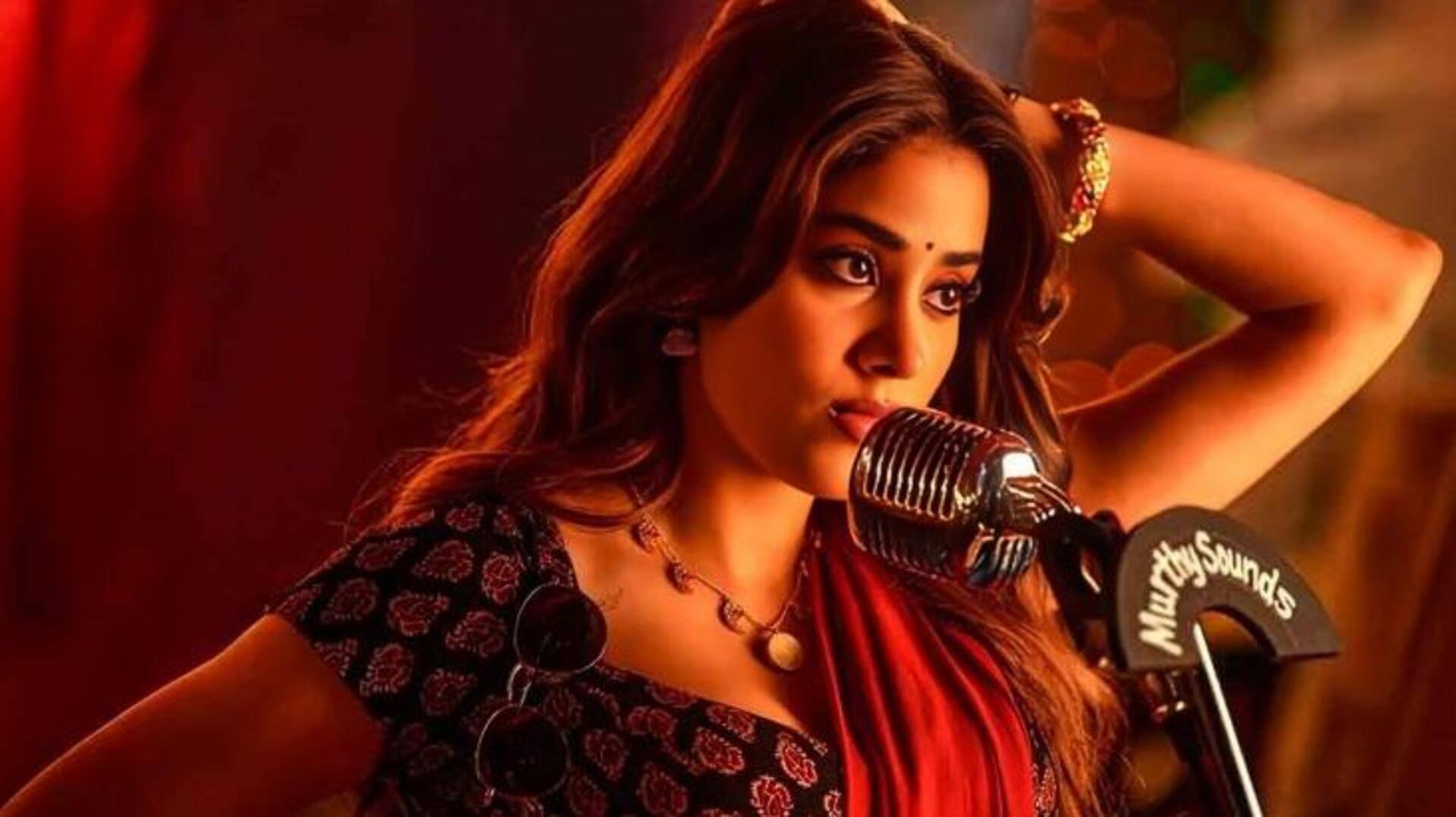 'पेड्डी' में जाह्नवी कपूर के किरदार पर आक्रोश, चौतरफा घिरे निर्देशक ने माना अपना दोष