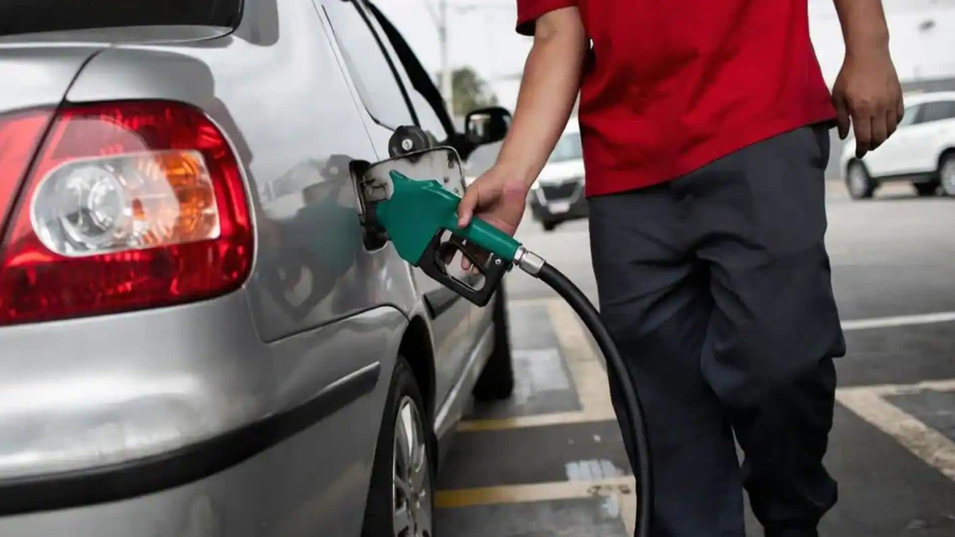 देश में अब इस तेल कंपनी ने 5.30 रुपये प्रति लीटर बढ़ाई पेट्रोल की कीमत