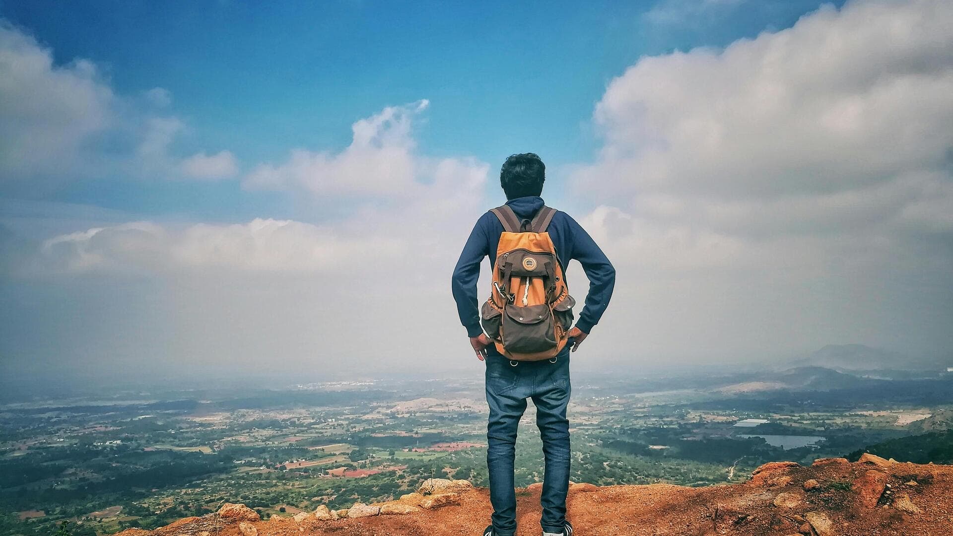यात्रा पर जाने से पहले इन 5 बातों का रखें ध्यान, बजट में हो जाएगा सफर यात्रा पर जाने से पहले इन 5 बातों का रखें ध्यान, बजट में हो जाएगा सफर