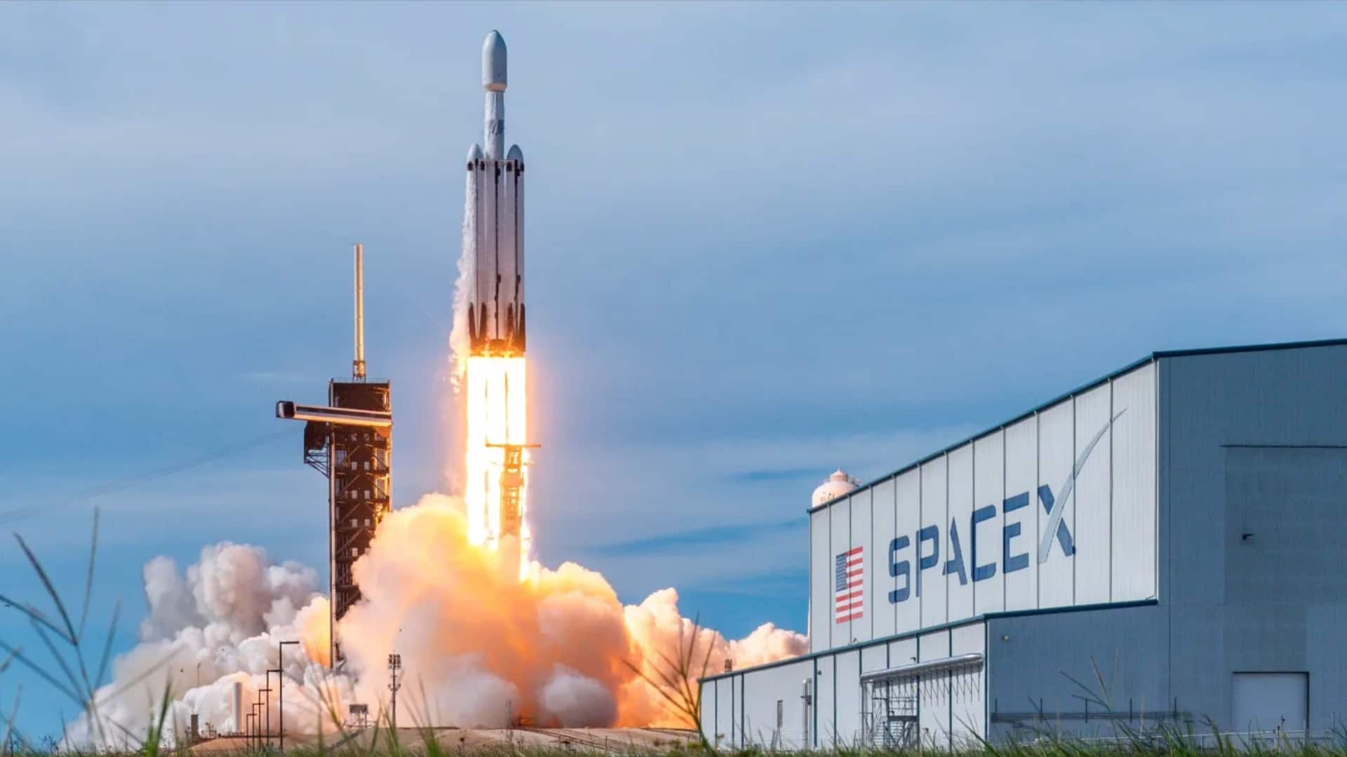 स्पेस-X ने फिर रोका मंगल मिशन, जानिए क्या है इसकी वजह