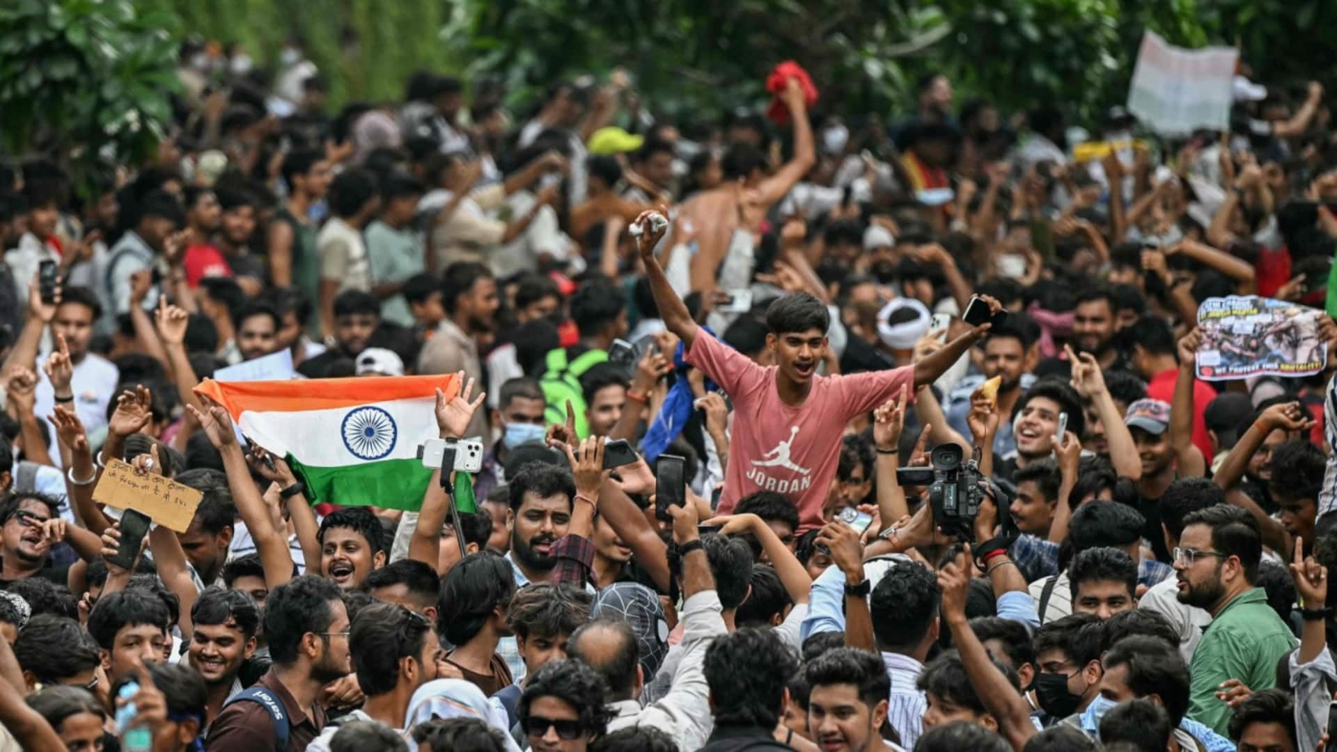 प्रदर्शनकारी छात्रों पर नहीं होगी कार्रवाई, केंद्र सरकार बोली- हम वादे को लेकर गंभीर