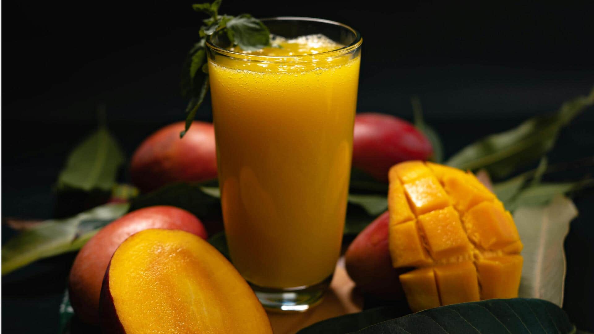 गर्मियों के दौरान बनाकर पिएं आम से बनी ये 5 स्मूदी, आसान है रेसिपी