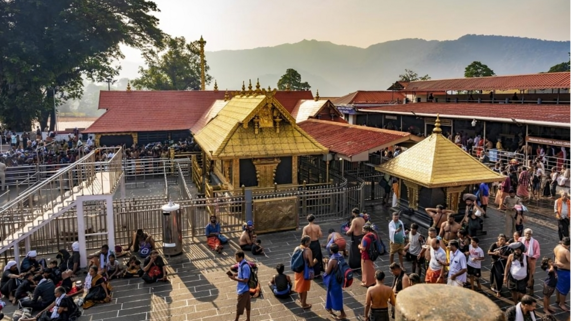सबरीमाला मंदिर के पूर्व पुजारी को सोना चोरी मामले में गिरफ्तार किया गया सबरीमाला मंदिर के पूर्व पुजारी को सोना चोरी मामले में गिरफ्तार किया गया