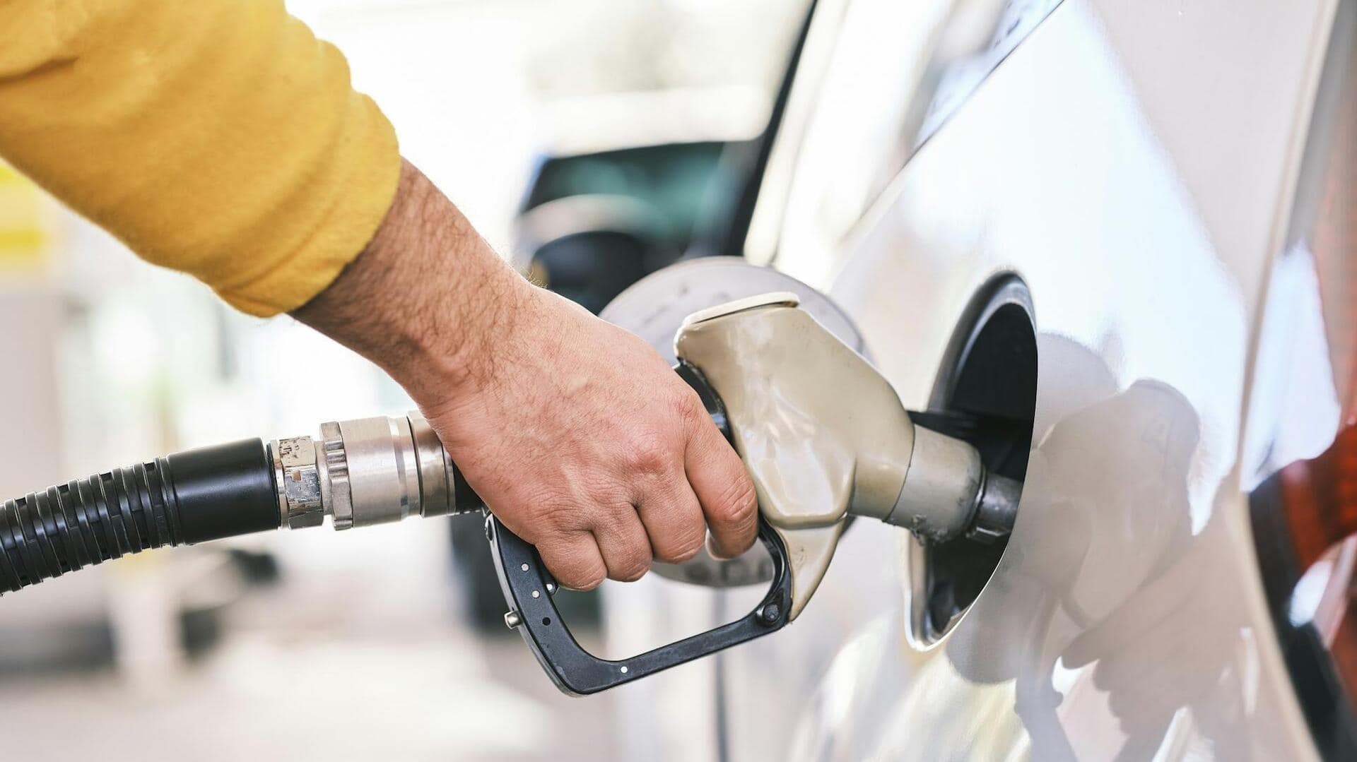 पेट्रोल-डीजल की कीमतें: 12 जून के लिए जारी हुए ताजा भाव, कितना हुआ बदलाव? 