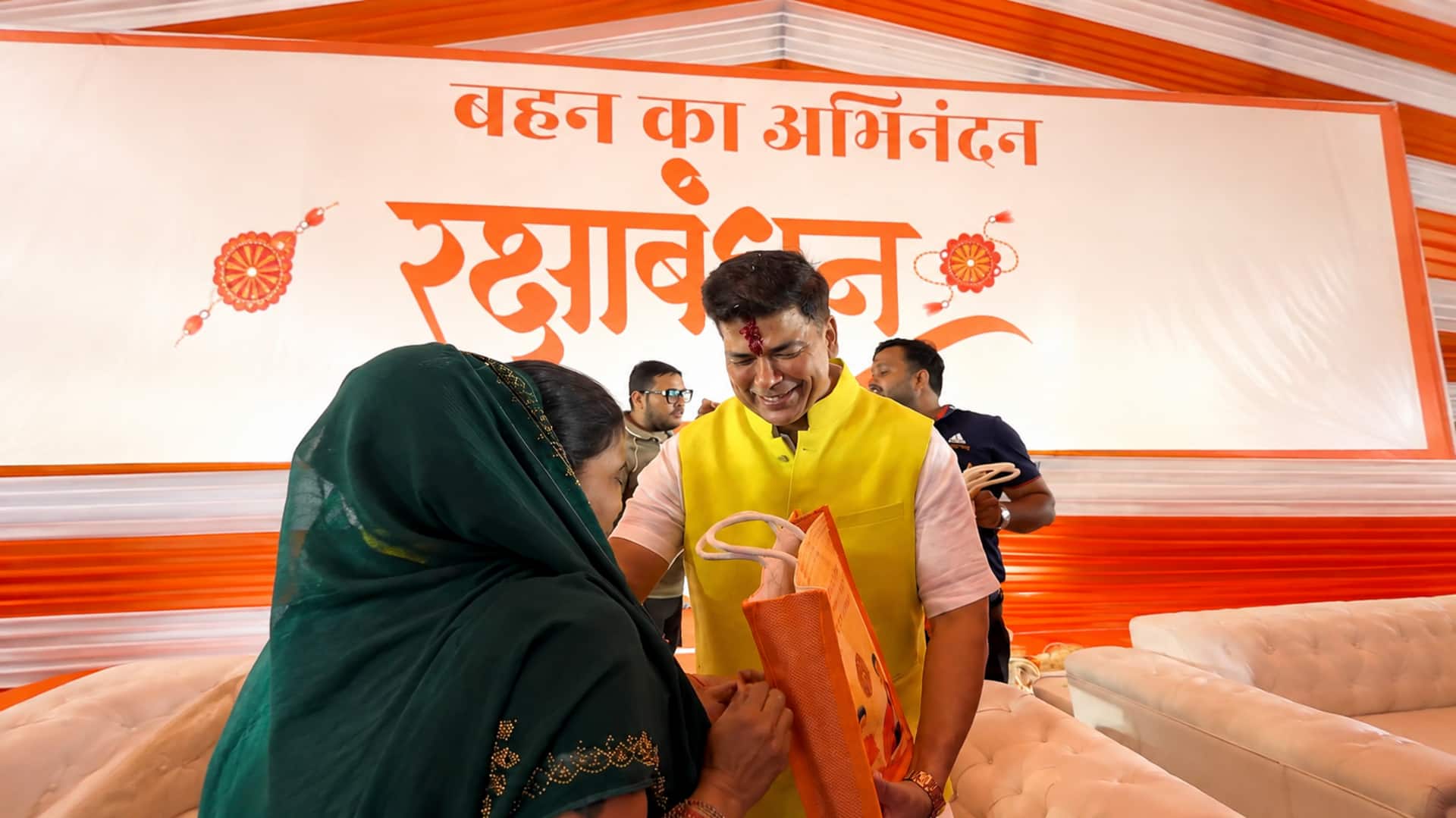उत्तर प्रदेश: बरेली में भाजपा मेयर के रक्षाबंधन कार्यक्रम में अव्यवस्था फैली, एक महिला की मौत