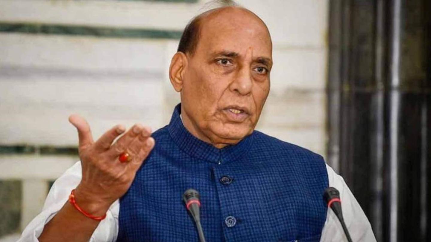 सावरकर ने महात्मा गांधी के कहने पर अंग्रेजों को भेजी थी दया याचिका- सिंह सावरकर ने महात्मा गांधी के कहने पर अंग्रेजों को भेजी थी दया याचिका- सिंह