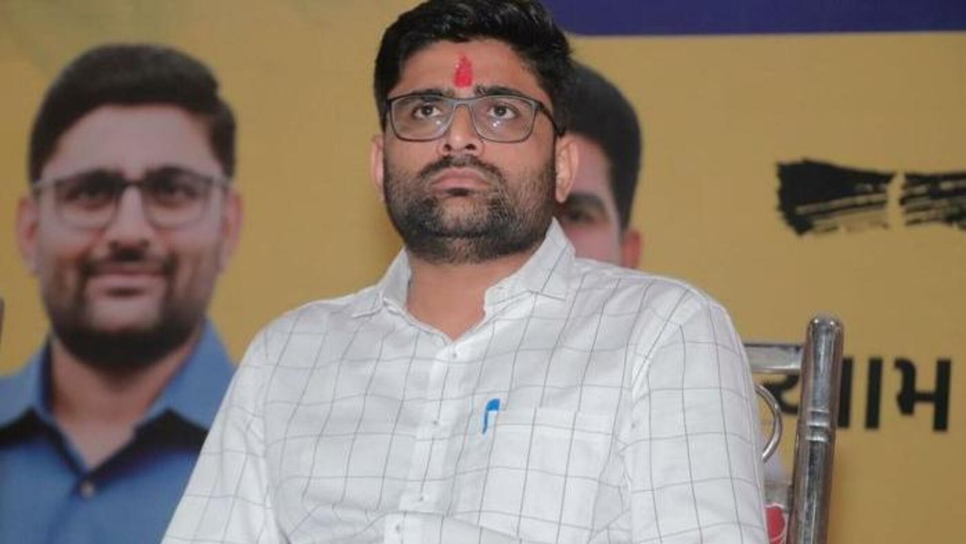 AAP नेता गोपाल इटालिया गिरफ्तार, गुजरात के गृह मंत्री सांघवी पर की थी आपत्तिजनक टिप्पणी  
