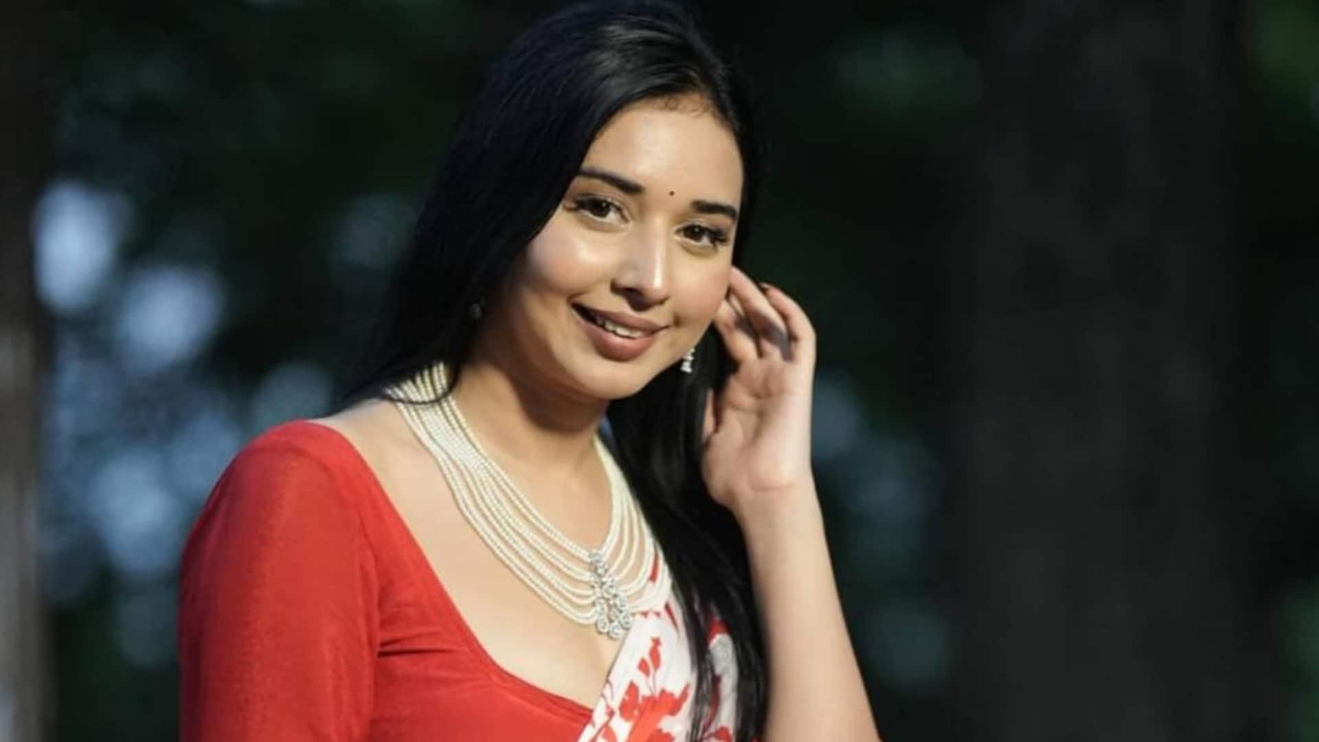 'बिग बॉस 19': कौन हैं आते ही घर में घमासान मचाने वाली करोड़पति बिजनेसवुमन तान्या मित्तल? 'बिग बॉस 19': कौन हैं आते ही घर में घमासान मचाने वाली करोड़पति बिजनेसवुमन तान्या मित्तल?