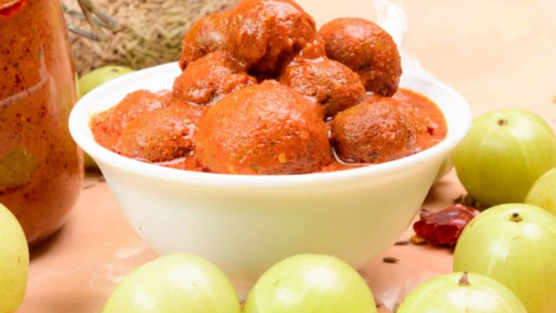 आंवले से बनाकर खाएं ये 5 व्यंजन, स्वाद के साथ सेहत के लिए भी हैं फायदेमंद