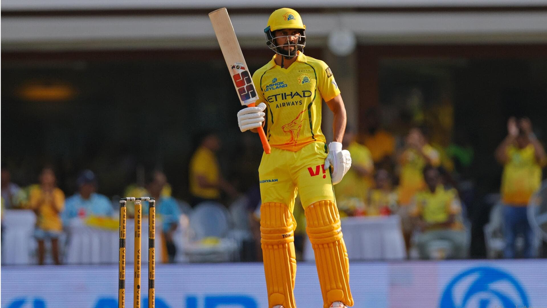 IPL 2026: अरशद की गेंद पर चोटिल होने के बाद गायकवाड़ ने जड़े छक्के, देखें वीडियो