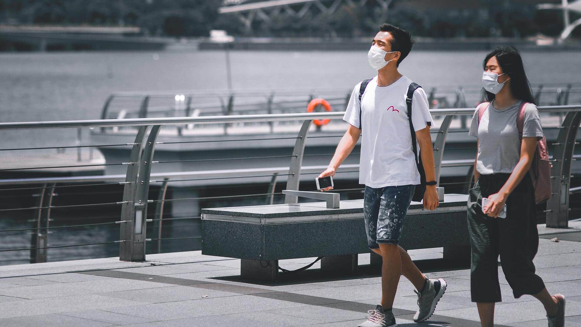 सिंगापुर में कोरोना वायरस के मामलों में बड़ी वृद्धि, लोगों के मुंह पर वापस लौटा मास्क