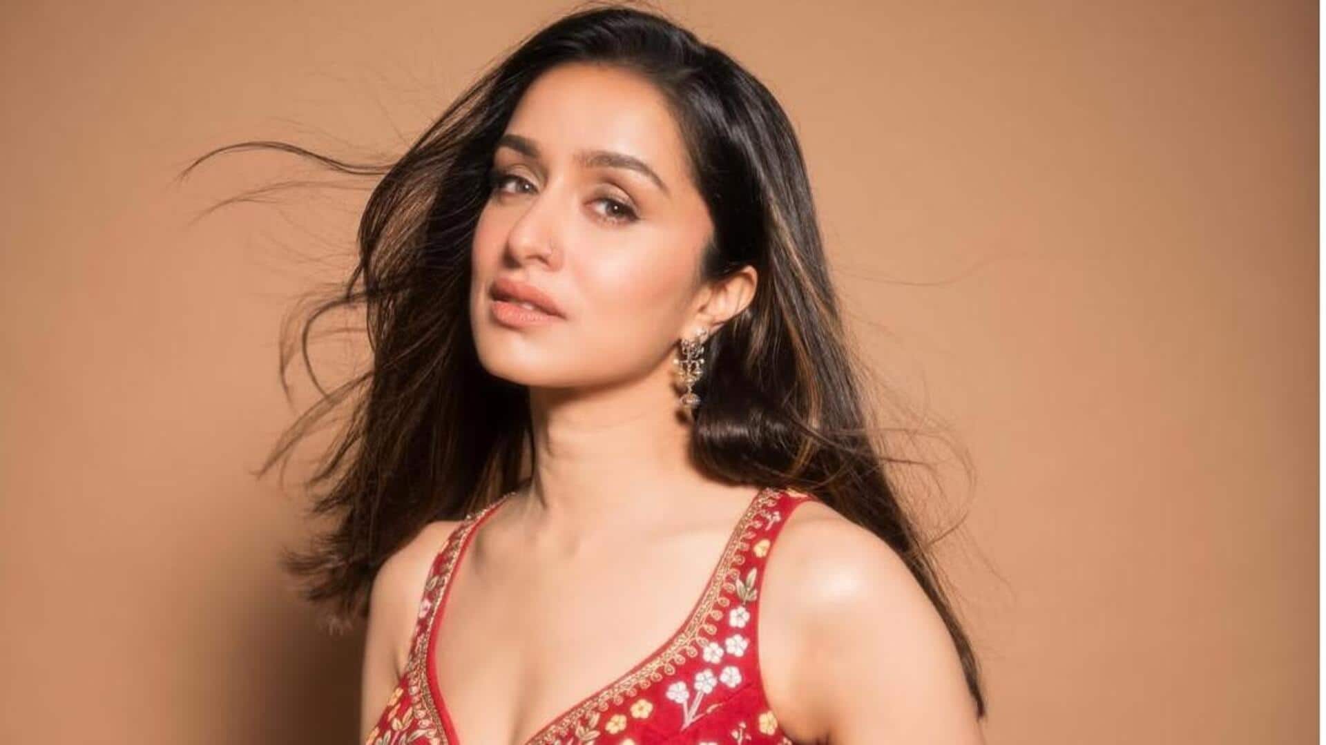 लिंक्डइन ने नकली समझकर बंद कर दिया था श्रद्धा कपूर का अकाउंट, फिर ऐसे हुआ समाधान लिंक्डइन ने नकली समझकर बंद कर दिया था श्रद्धा कपूर का अकाउंट, फिर ऐसे हुआ समाधान