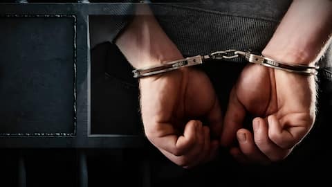 उत्तर प्रदेश के बलिया में मुख्यमंत्री योगी के खिलाफ आपत्तिजनक पोस्ट साझा करने पर पत्रकार गिरफ्तार