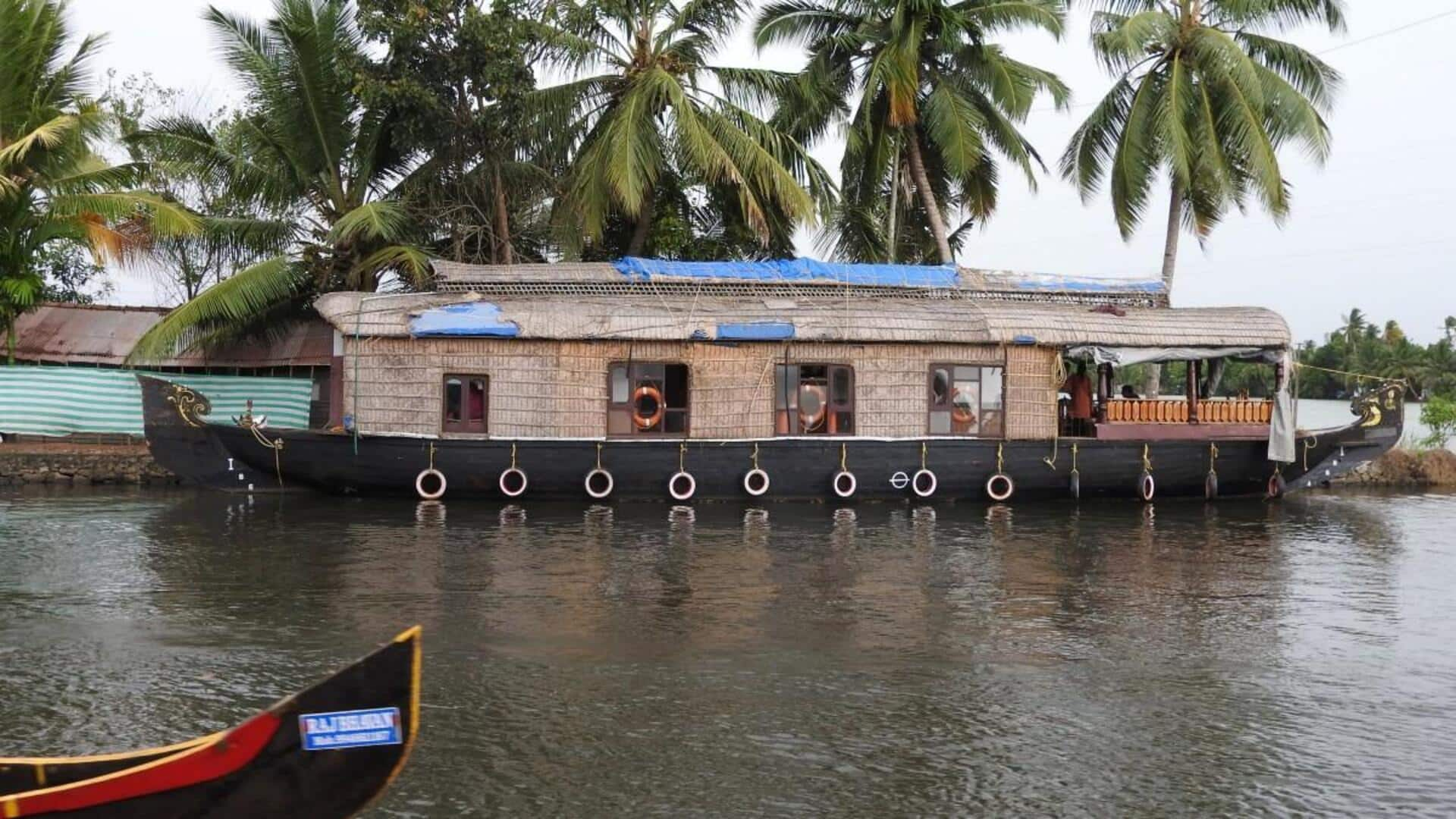 केरल: अल्लेप्पी में बैकवाटर्स की यात्रा का आनंद लेने के साथ आजमाएं ये गतिविधियां