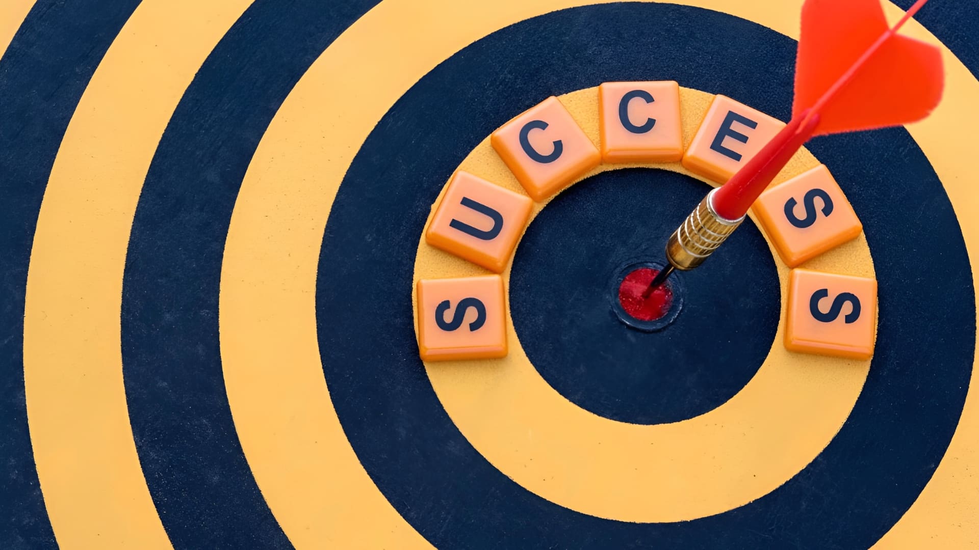 कैसे आपकी तरक्की पर निगरानी रखता है AI?  