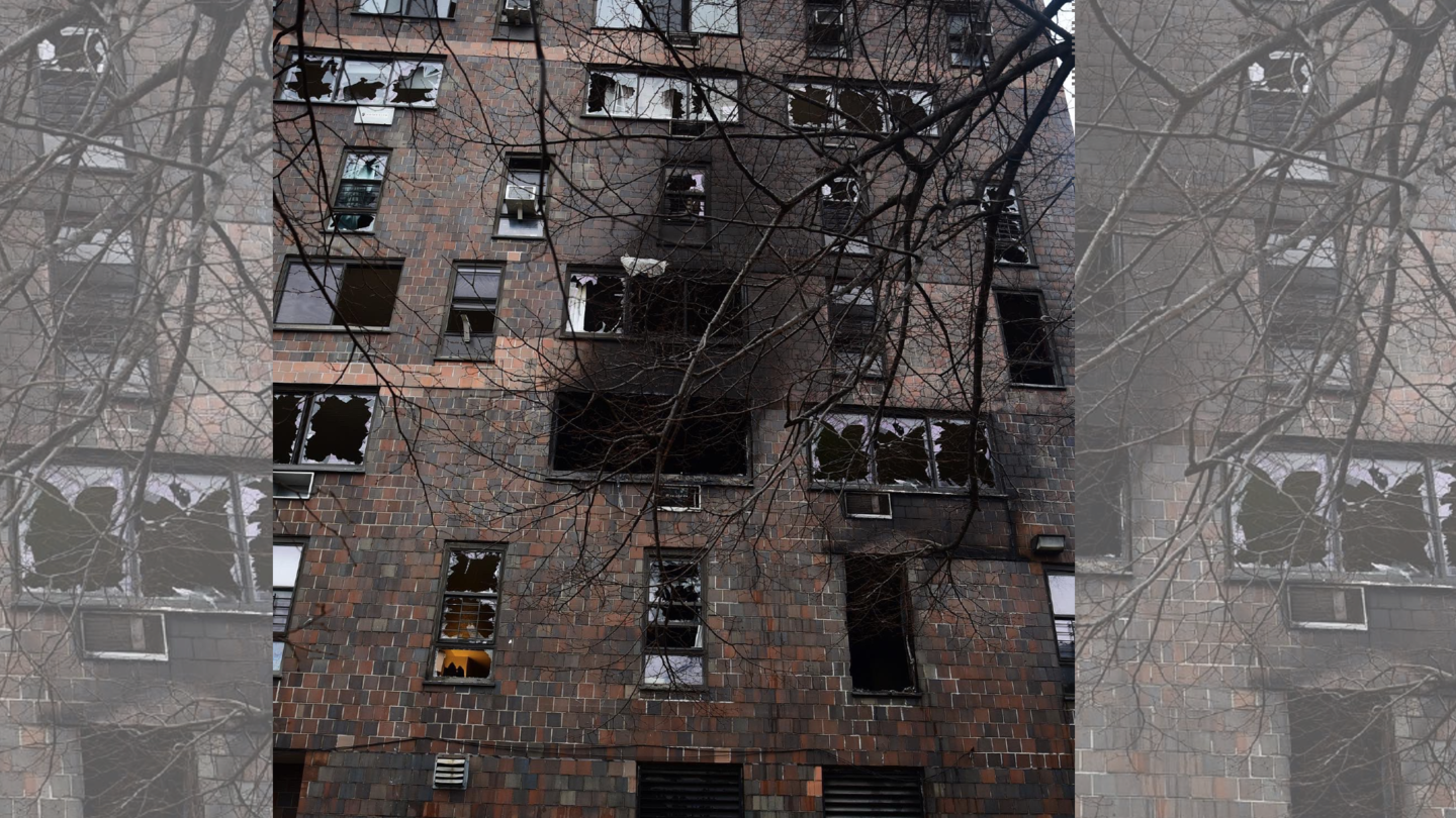 अमेरिका: न्यूयॉर्क की अपार्टमेंट इमारत में भीषण आग, 9 बच्चों समेत 19 लोगों की मौत
