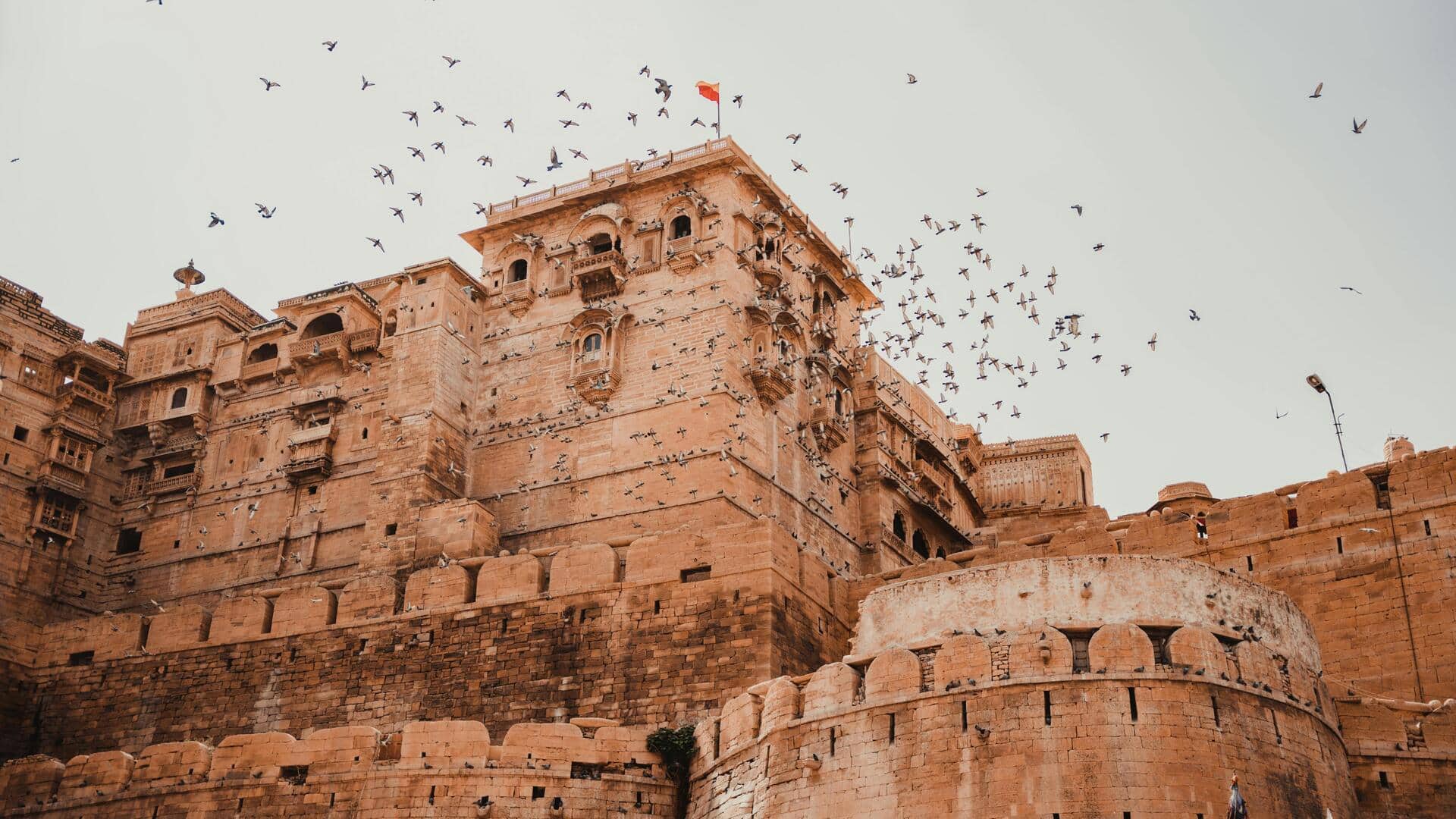 गर्मियों के दौरान इन 5 भारतीय पर्यटन स्थलों पर जाने से बचें, हो सकती है असुविधा