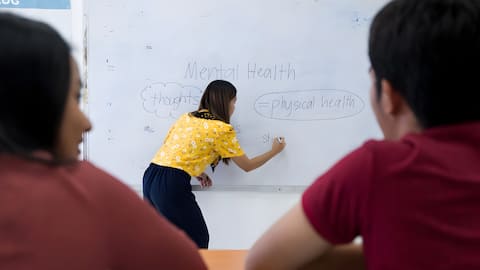 कैसे मानसिक स्वास्थ्य शिक्षा में बदलाव ला रहे AI टूल्स? ऐसे करते हैं काम 