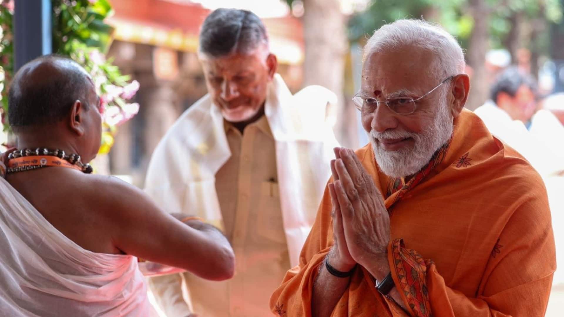 प्रधानमंत्री मोदी ने आंध्र प्रदेश में 13,000 करोड़ रुपये की परियोजनाओं का उद्घाटन-शिलान्यास किया प्रधानमंत्री मोदी ने आंध्र प्रदेश में 13,000 करोड़ रुपये की परियोजनाओं का उद्घाटन-शिलान्यास किया