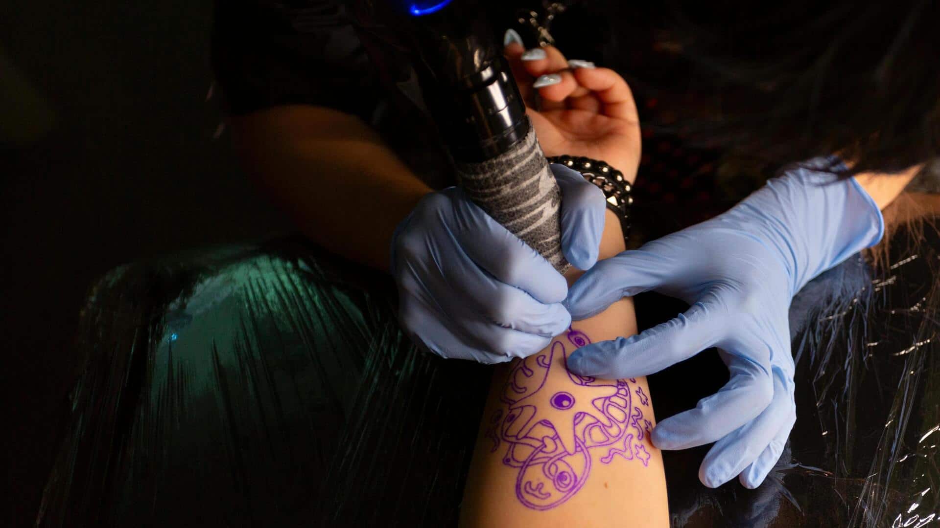 टैटू बनवाने से पहले न करें ये गलतियां, हो सकता है नुकसान