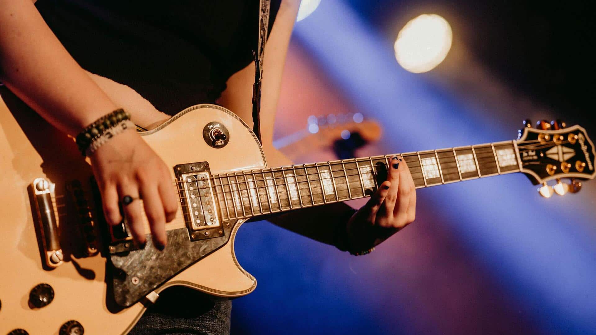 रॉक संगीत सीखने जा रहे हैं? इन 5 बातों का रखें खास ध्यान