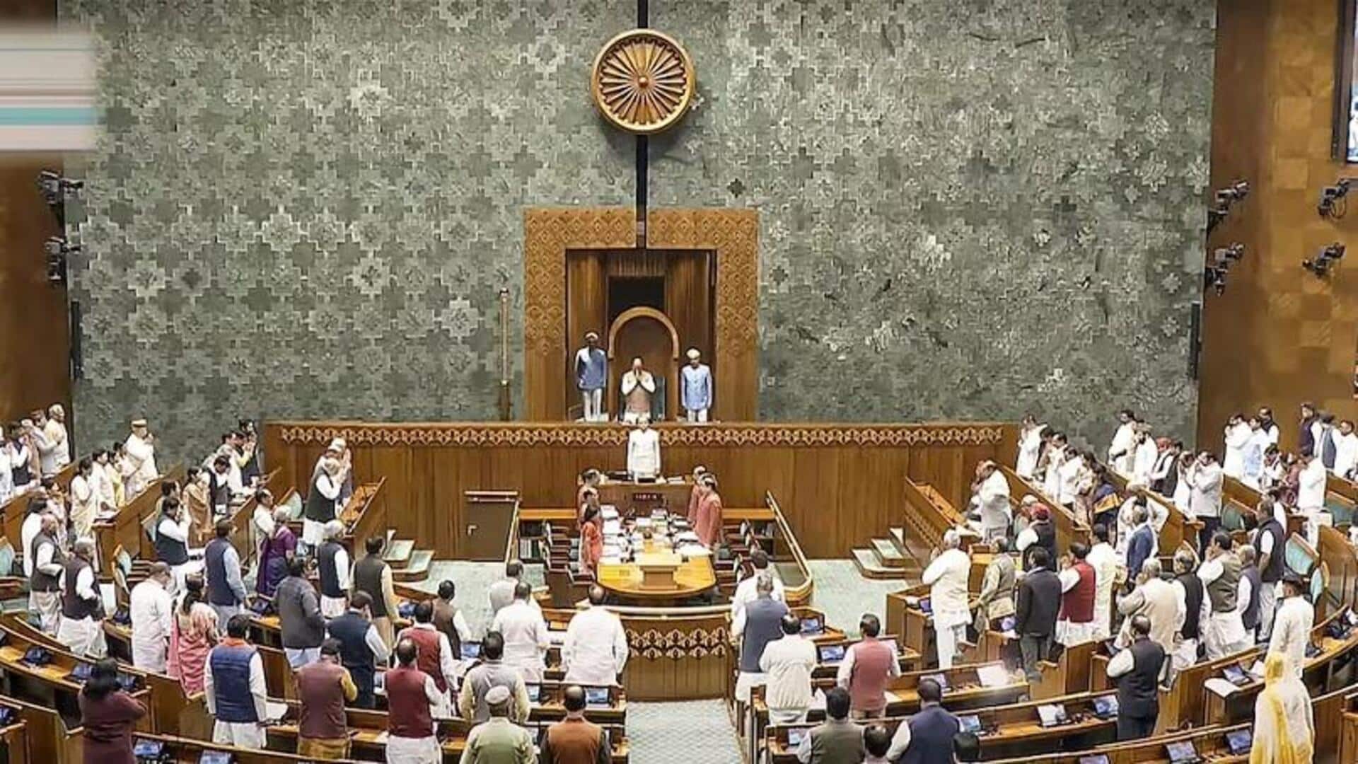 अमित शाह से जवाबदेही की मांग पर संसद में विपक्ष का हंगामा, दोनों सदन स्थगित