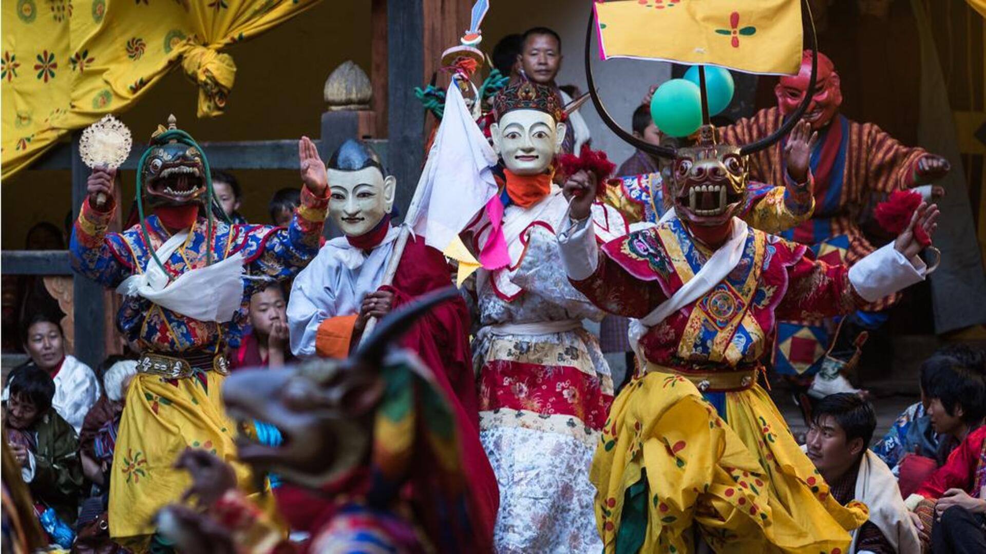 भूटान का त्योहारी सीजन: अगले 6 महीनों में आने वाले हैं ये 5 त्योहार 