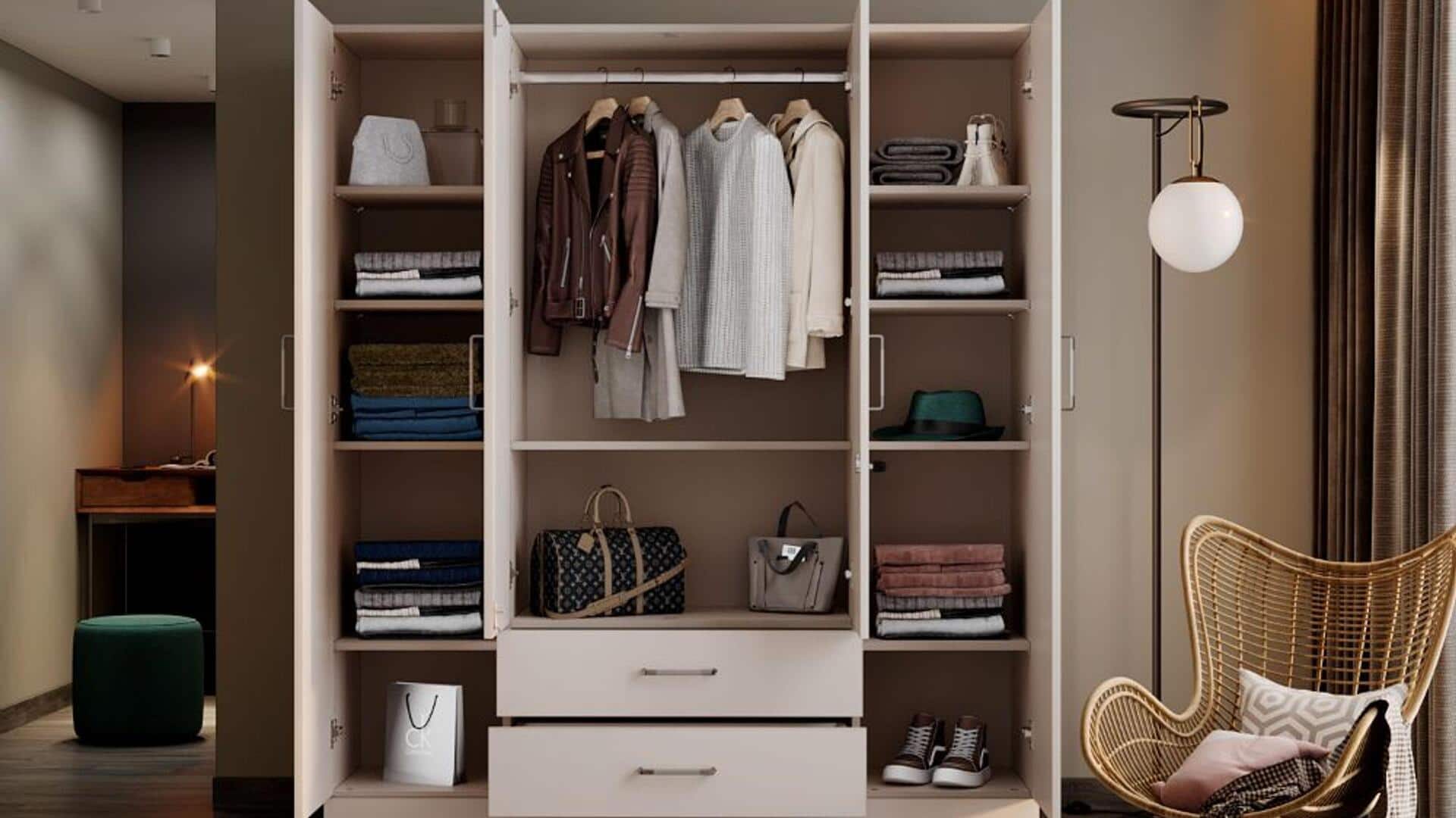 सीमित बजट में इन 5 तरीकों से बनाएं अपनी अलमारी, दिखेंगे स्टाइलिश