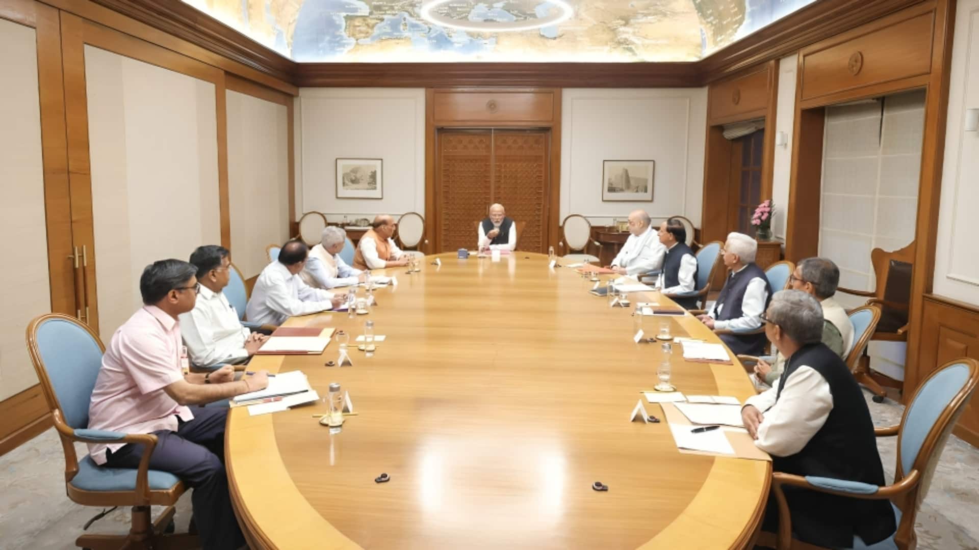 प्रधानमंत्री नरेंद्र मोदी अगले सप्ताह कर सकते हैं सर्वदलीय प्रतिनिधिमंडल से मुलाकात प्रधानमंत्री नरेंद्र मोदी अगले सप्ताह कर सकते हैं सर्वदलीय प्रतिनिधिमंडल से मुलाकात