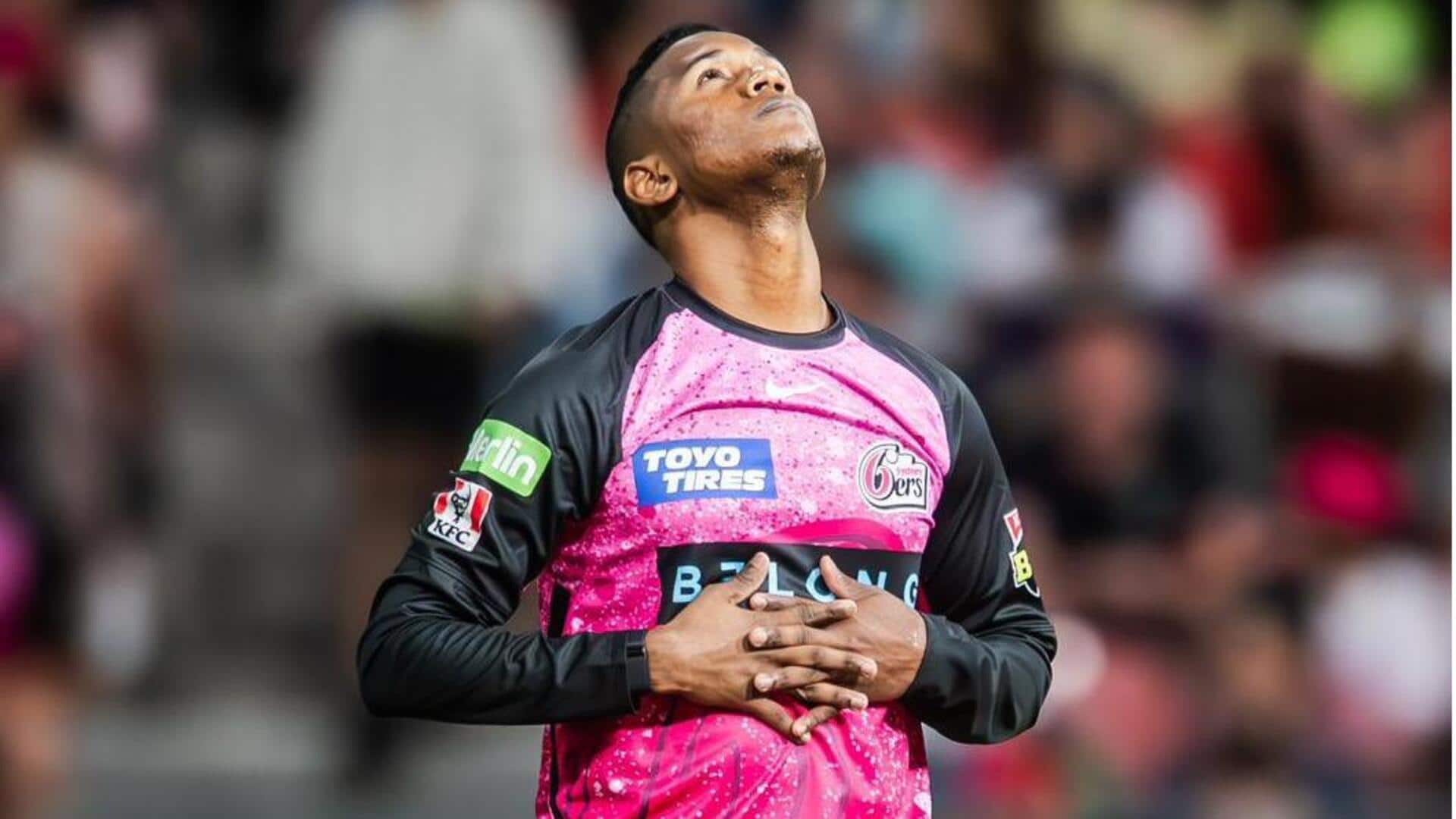 IPL 2026 नीलामी: अकील होसेन को CSK ने 2 करोड़ रुपये में खरीदा