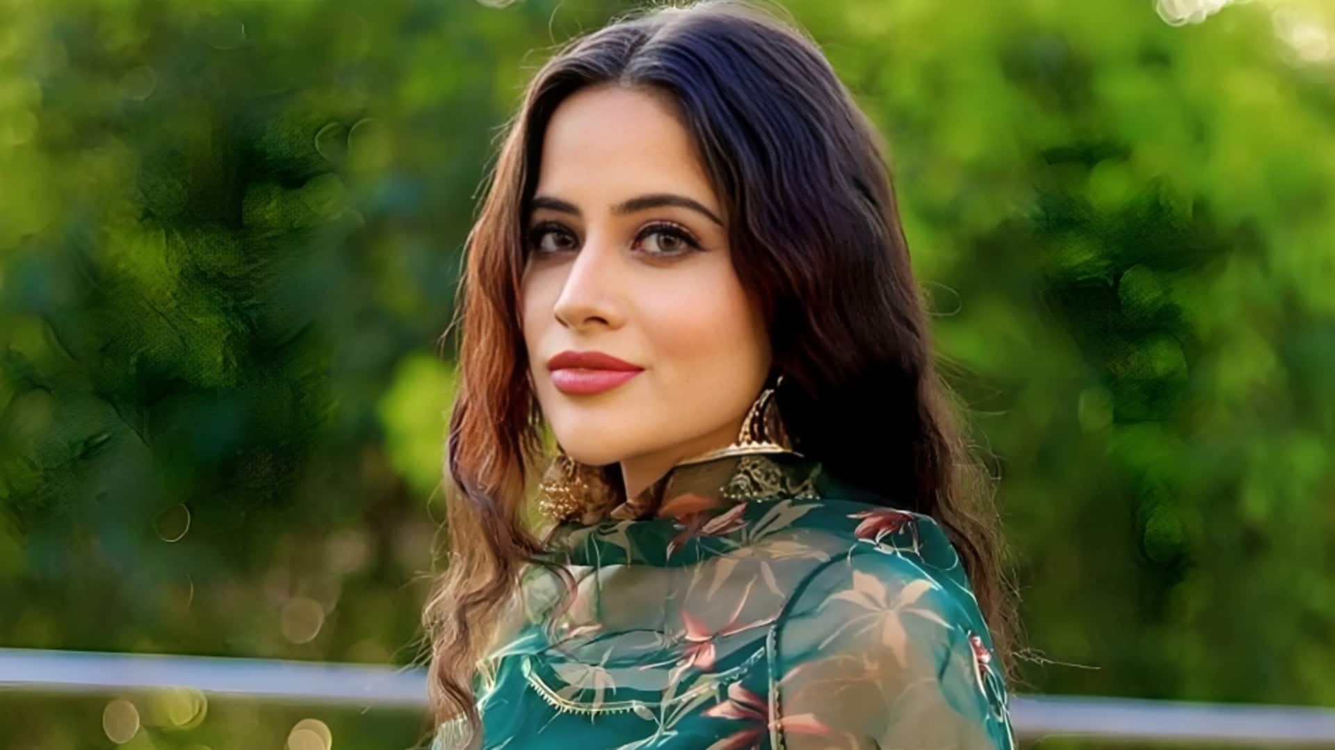 उर्फी जावेद बन गईं 'गीता भारद्वाज'? जानिए इस्लाम से निकाले जाने वाले दावे में कितनी सच्चाई