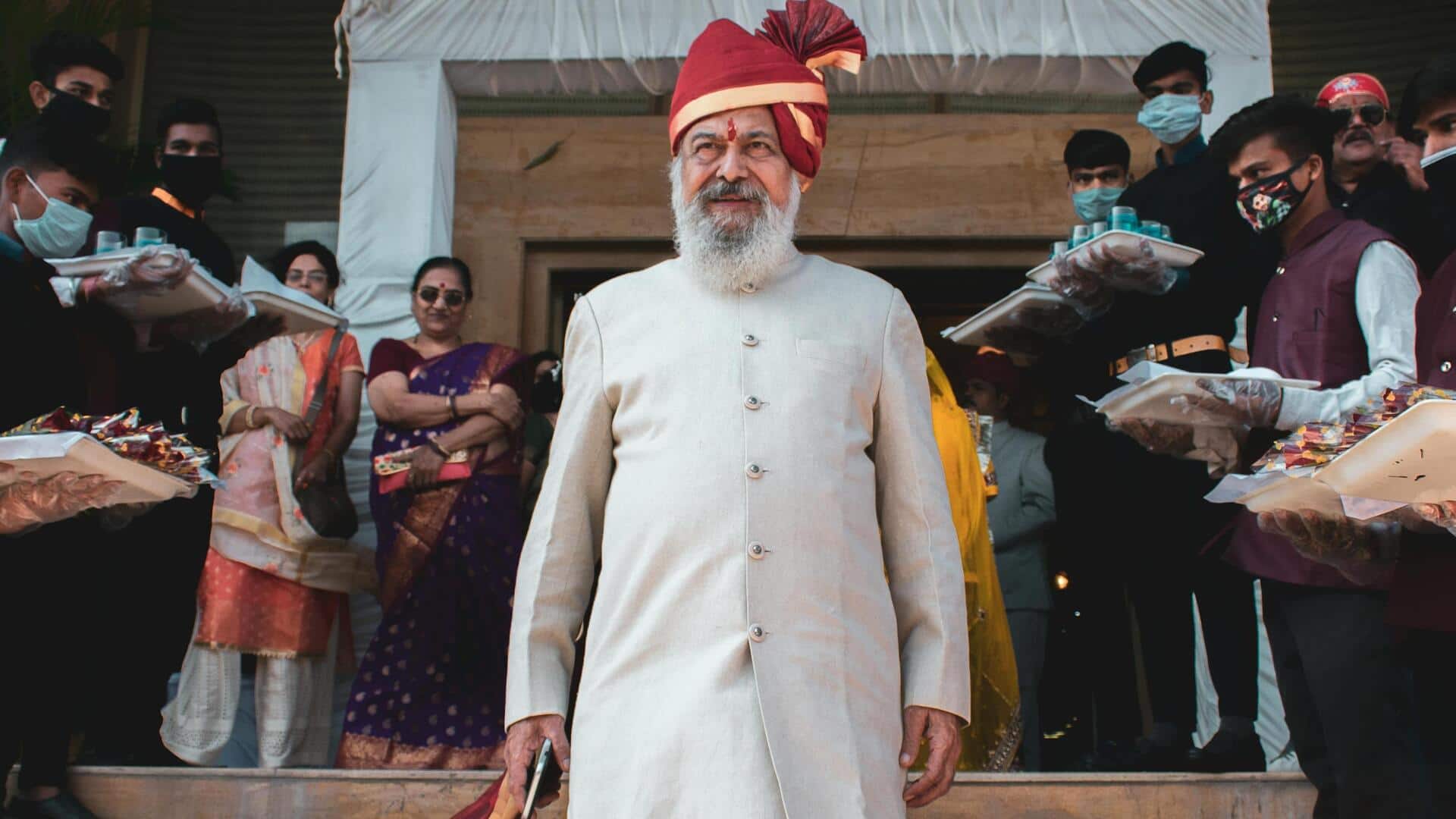 पिता अपने बेटे या बेटी की शादी के लिए चुन सकते हैं ये कपड़े, लगेंगे आकर्षक पिता अपने बेटे या बेटी की शादी के लिए चुन सकते हैं ये कपड़े, लगेंगे आकर्षक