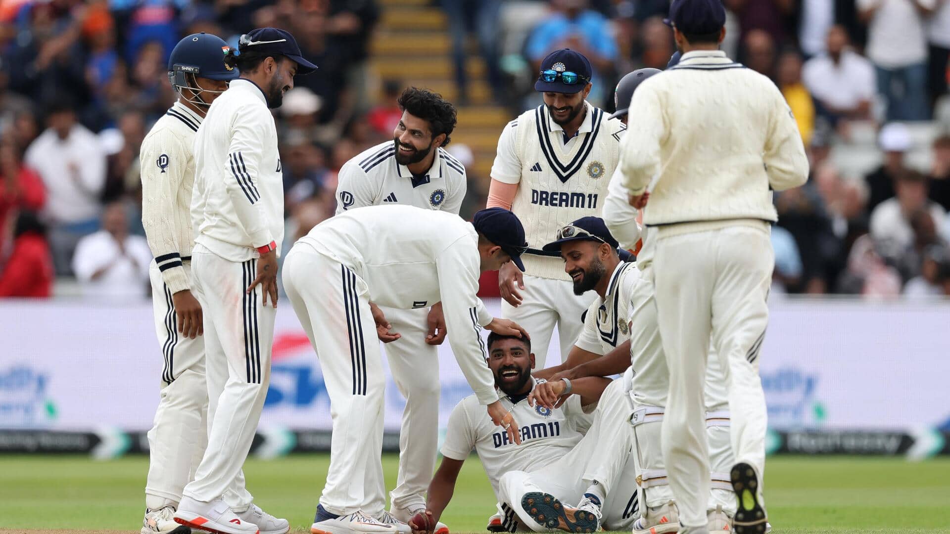 विराट कोहली ने एजबेस्टन टेस्ट की जीत पर जताई खुशी, सोशल मीडिया पर दी प्रतिक्रिया विराट कोहली ने एजबेस्टन टेस्ट की जीत पर जताई खुशी, सोशल मीडिया पर दी प्रतिक्रिया