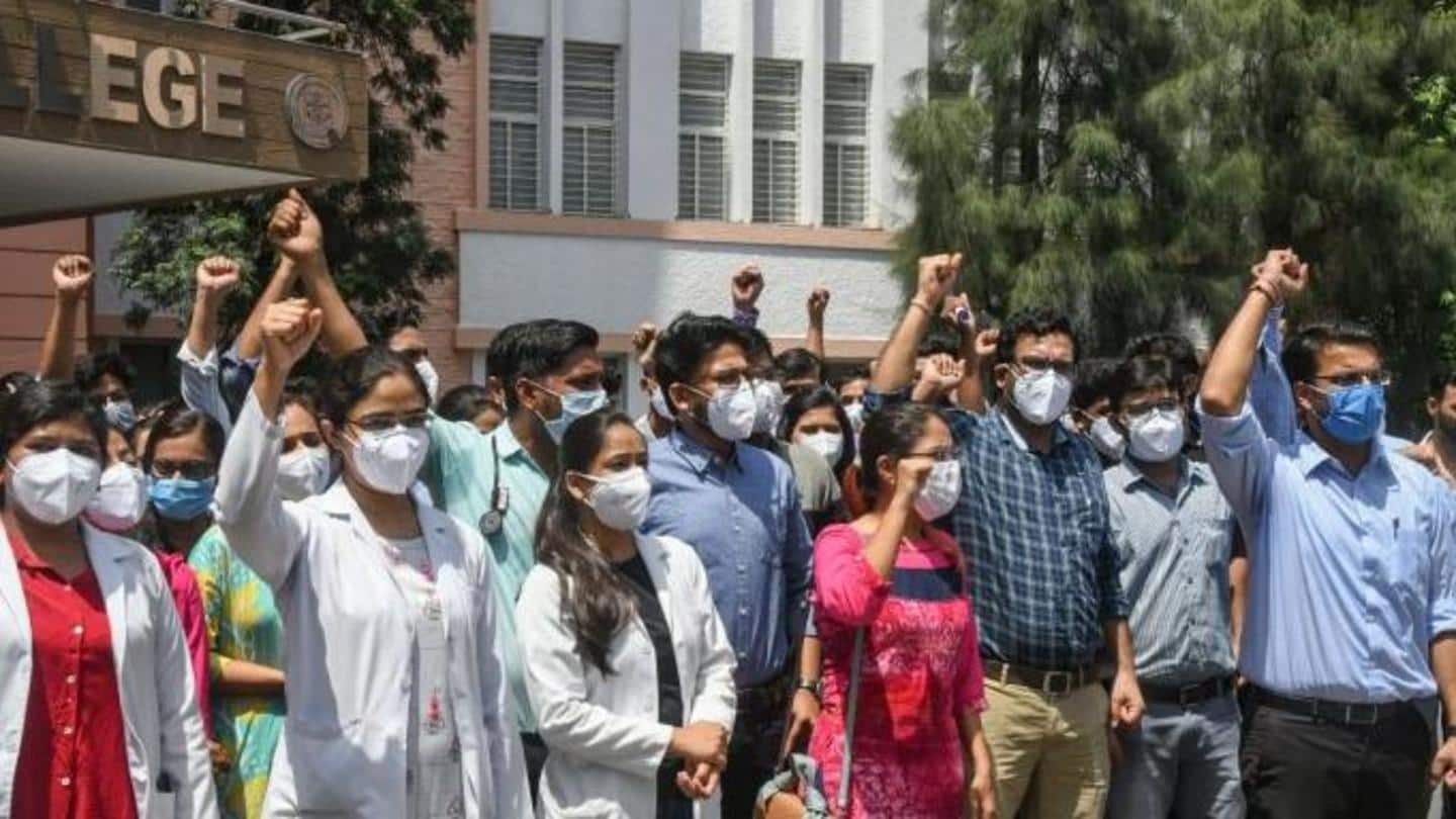 मध्य प्रदेश हाई कोर्ट ने हड़ताल को अवैध घोषित, 3000 जूनियर डॉक्टरों ने दिया समूहिक इस्तीफा