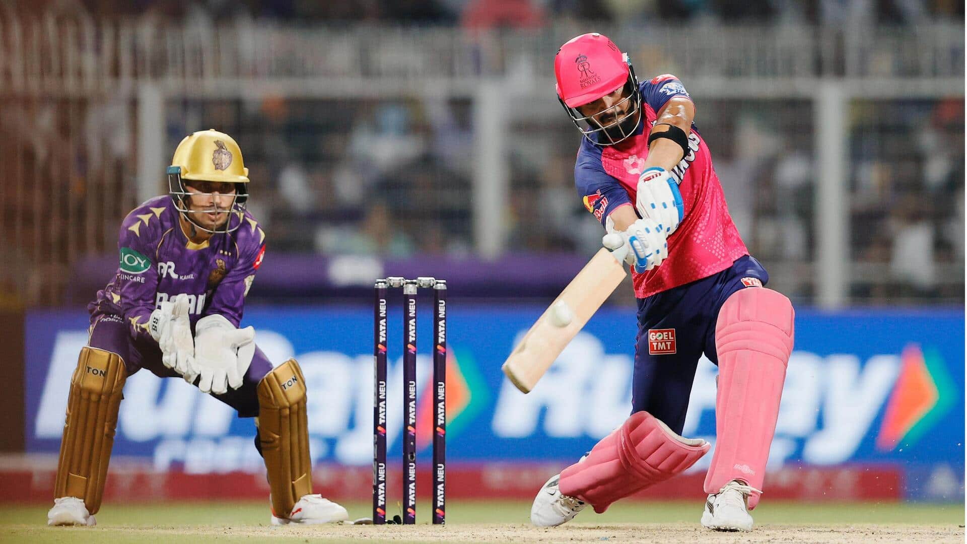 IPL 2025: रियान पराग ने रचा इतिहास, KKR के खिलाफ जड़े लगातार 6 छक्के IPL 2025: रियान पराग ने रचा इतिहास, KKR के खिलाफ जड़े लगातार 6 छक्के