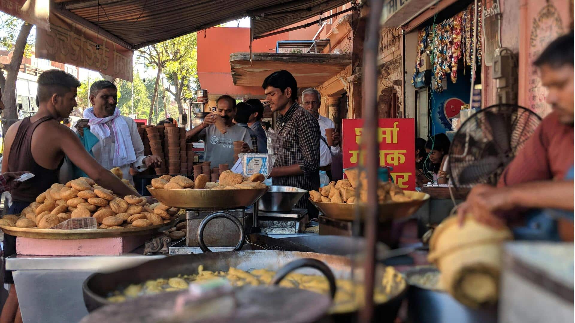 भारत के 5 प्रसिद्ध स्ट्रीट फूड बाजार, जो हैं खाने के शौकीनों की पहली पसंद