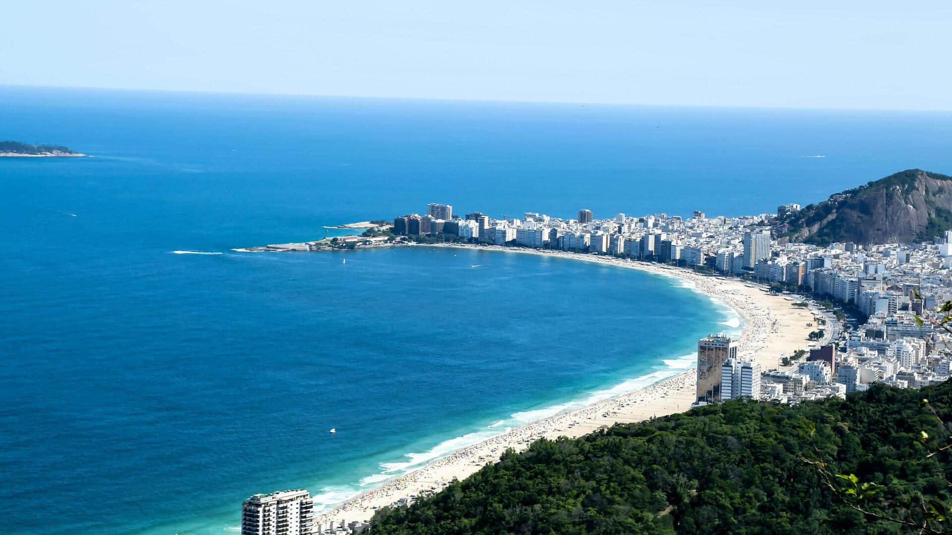 दुनिया के इन 5 स्थानों पर मौजूद प्राकृतिक आकर्षण देखने में लगते हैं बेहद खूबसूरत