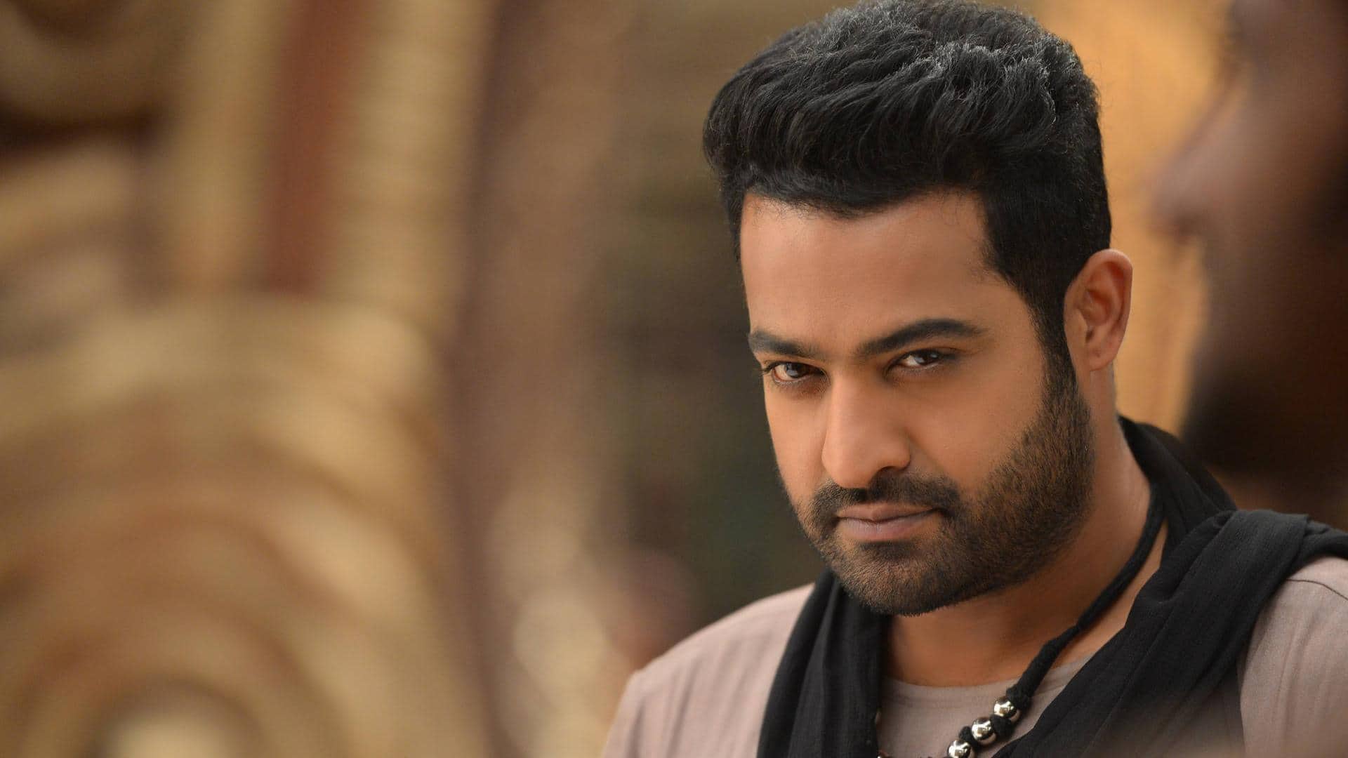 जूनियर एनटीआर की फिल्म रिलीज से उठा पर्दा, पोस्टर के साथ तारीख का खुलासा