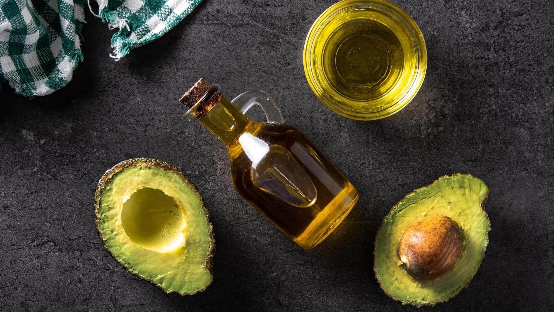 बालों के लिए फायदेमंद है एवोकाडो का तेल, इसके इस्तेमाल से मिलते हैं ये लाभ
