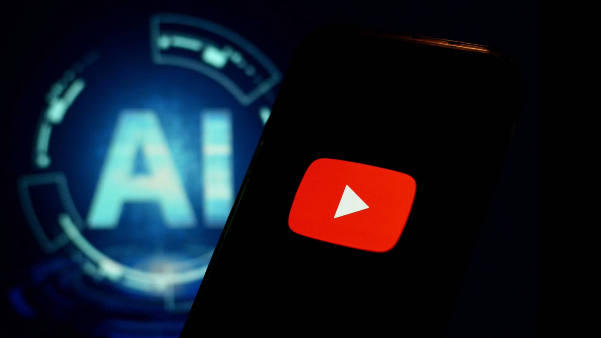 यूट्यूब ने AI डीपफेक डिटेक्शन टूल का किया विस्तार, राजनेता और पत्रकारों किया शामिल