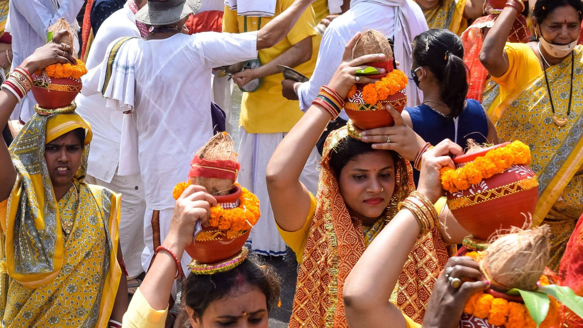 भीड़ में कभी न करें ये 5 गलतियां, सुरक्षित रहेंगे