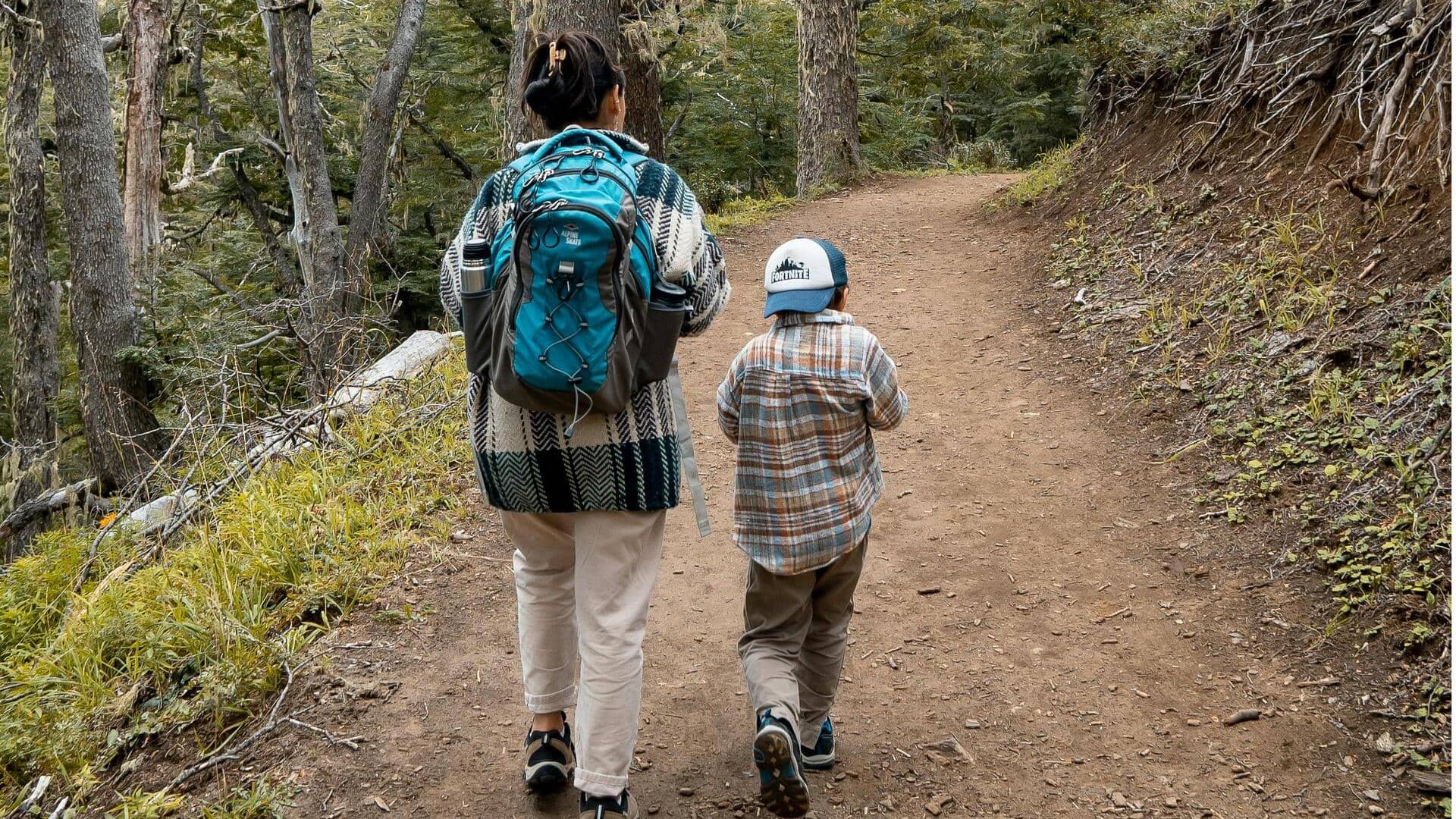 गर्मी की छुट्टियों के दौरान बच्चों के साथ इन ट्रेक्स पर जाएं, होंगे आसान और सुरक्षित 