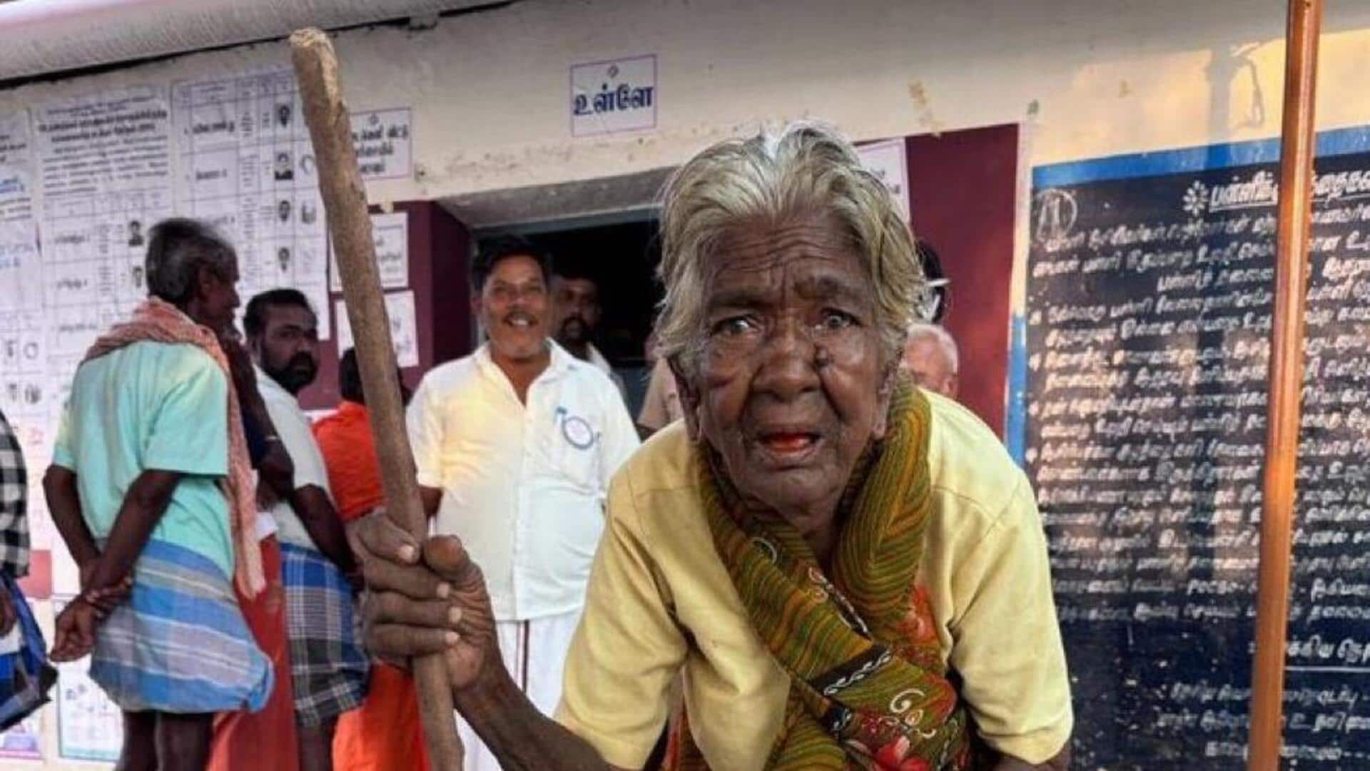 तमिलनाडु: डिंडीगुल में 102 साल की बुजुर्ग महिला ने डाला वोट, खुद पहुंचीं मतदान केंद्र