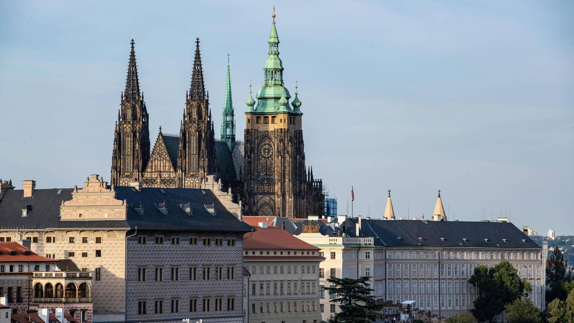 प्राग की यात्रा के दौरान इन छिपे किलों को जरूर देखें, नहीं भूल पाएंगे इनकी सुंदरता