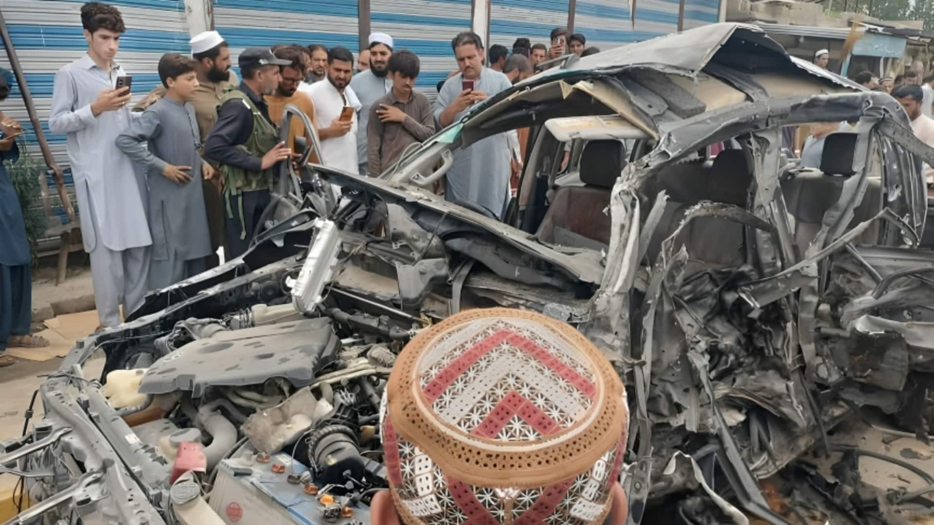 पाकिस्तान के खैबर पख्तूनख्वा में सड़क किनारे जोरदार धमाका, सहायक आयुक्त समेत 5 की मौत