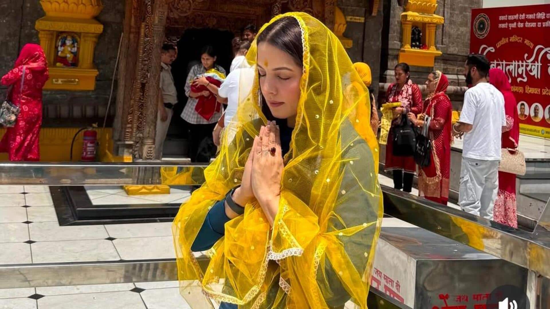 सेलिना जेटली पहुंची मां बगलामुखी मंदिर, भाई और बच्चों को याद करके हुईं भावुक